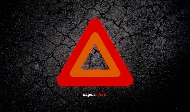 Две иномарки превратились в автохлам после массового ДТП в Карелии