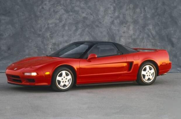 Honda NSX – один из лучших спортивных автомобилей 1990-х.