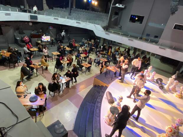 «Телятина и слово Божье за четвёртый столик»: появилась необычная церковь-бар (ФОТО, ВИДЕО)