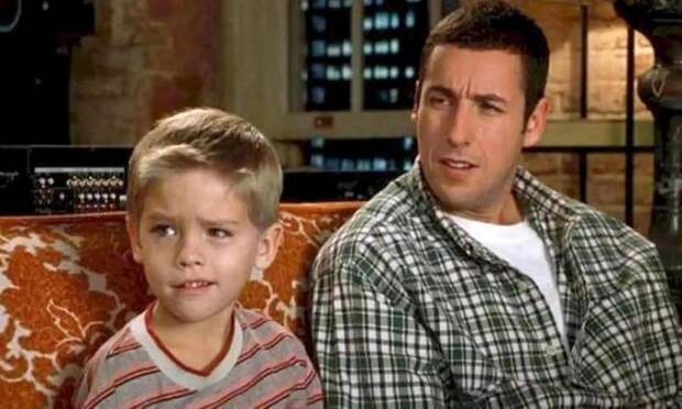 Можно ли родителям ходить голыми при ребенке