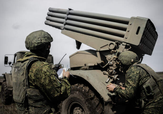 ВС России продолжают продвигаться вглубь  украинской обороны в Харьковской области