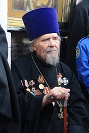 3528972_Protoierei_Nikolai_Kolosov (300x451, 25Kb)