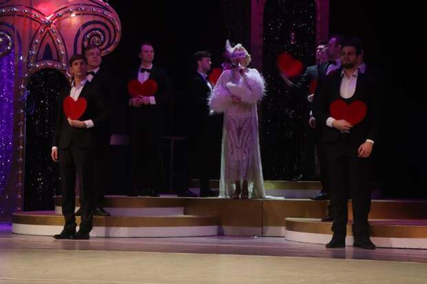 Театр имени Горького представит владивостокцам яркую премьеру «Не Сильва, не оперетта»