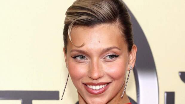 Регина Тодоренко поделилась, как распределяет внимание между тремя сыновьями