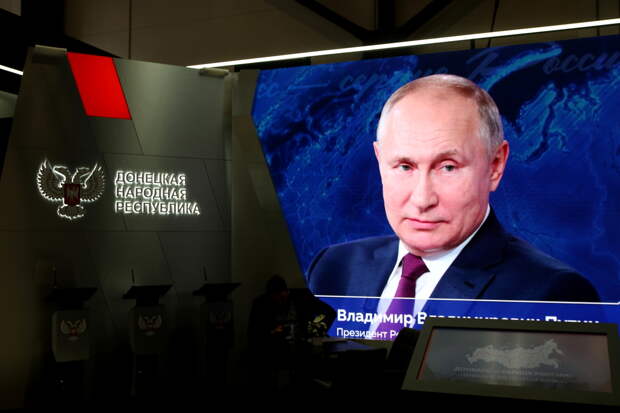 Владимир Путин в Петербурге на ПМЭФ-2024 проводит встречу с журналистами: главное
