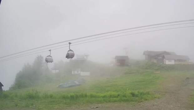 В Сочи «Розу Хутор» поглотил густой туман, часть локаций закрыта для посещения