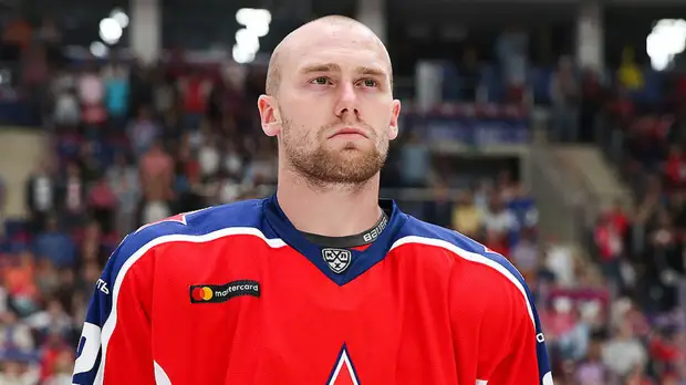 СМИ: Хоккеист ЦСКА Секач перейдёт в «Авангард»