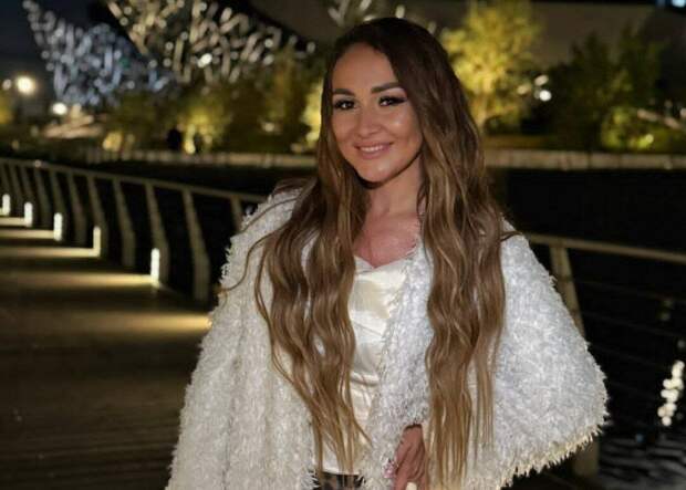 Ләйлә Галиева Яңа ел алдыннан сөенече белән уртаклаша