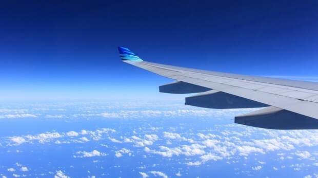 Аэропорт Южно-Сахалинска прекратил работу из-за мощного циклона