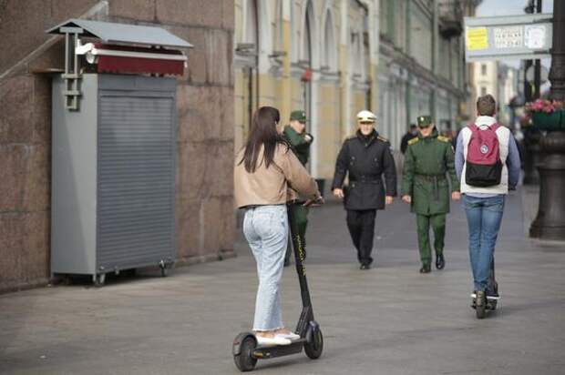 За неделю в Петербурге выявлено свыше 380 нарушителей правил пользования СИМ