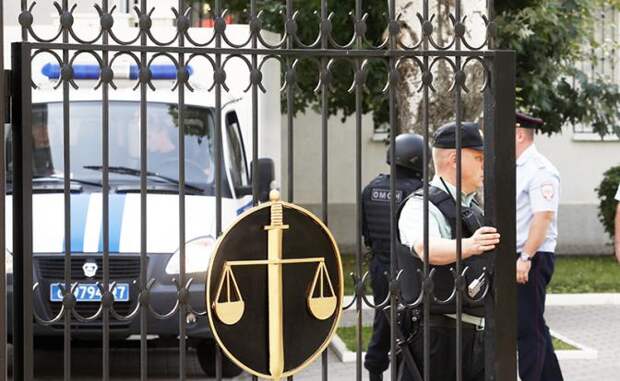 Сергей Обухов: Есть 20 кланов, которым отдана «на кормление» вся Россия