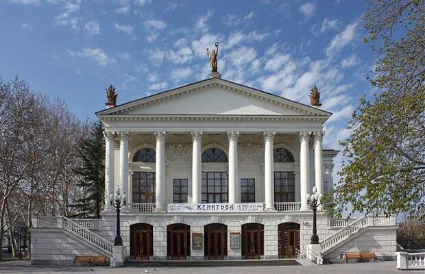 Театр Луначарского на грани закрытия