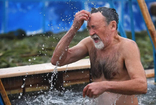 Какого числа Крещение Господня в 2026 году: крещенские купания, история праздника