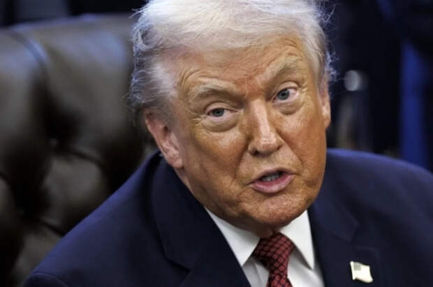 Трамп: Украина продолжает терять территории
