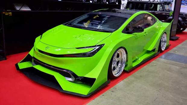 Toyota Prius изменили дизайн