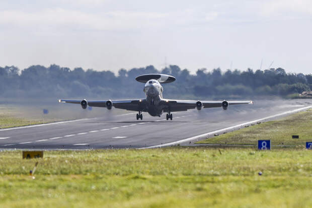 Жешув снова кипит: в главный хаб НАТО для снабжения ВСУ массово прибывает военная авиация