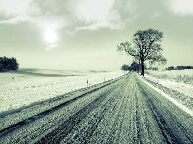 Срочно! На дорогах Кубани резко ухудшается обстановка: трассы перекрывают, чтобы расчистить