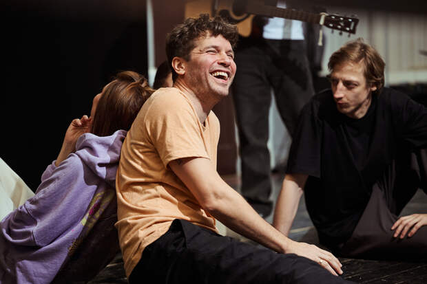 Репетиция спектакля «Вознесенский. Цветёт миндаль»