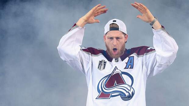Форвард «Колорадо» Маккиннон установил бомбардирский рекорд НХЛ в 21 веке