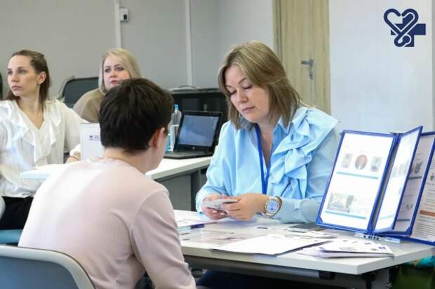 Для прохождения экспресс-обследования в "Палатке здоровья" приглашаются желающие тюменцы