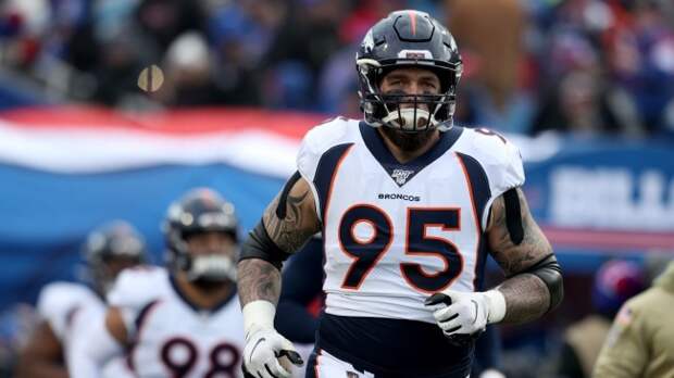 Former NFL Star Derek Wolfe Just Killed A HUGE Mountain Lion To Protect His Community