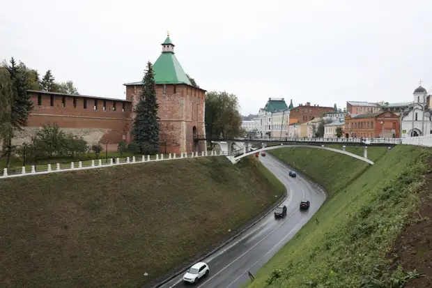 Территорию вдоль Кремлевского бульвара в Нижегородском кремле благоустроят за 112,2 миллиона рублей