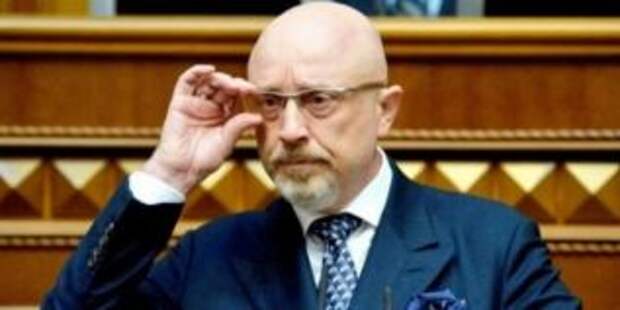 Резников: вторжение России вызовет до 5 млн украинских беженцев в Европу
