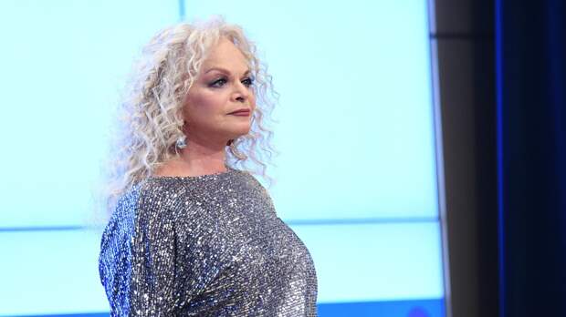 «За домом следят»: соседи Долиной высказались о певице