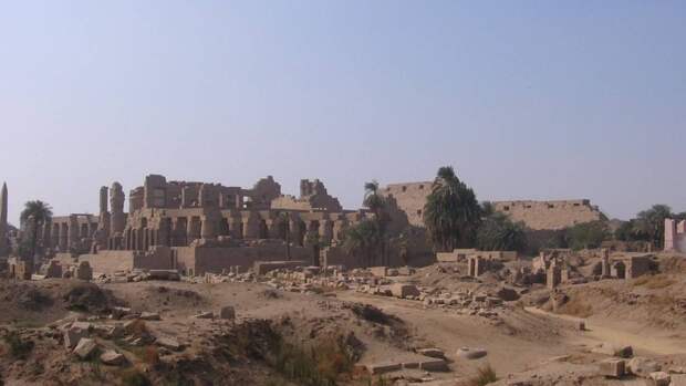 Египетский город Атон обнаружили под слоем песка рядом с Луксором