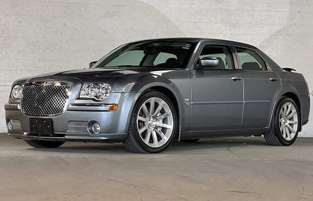 Chrysler 300C.