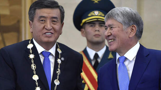 Хоррор, драма и... русская развязка. Что происходит в Киргизии?
