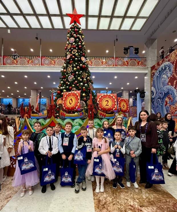 Школьники из Адыгеи побывали на Кремлевской елке