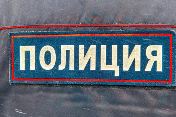 Женщина в Тобольске украла мясо и деньги с помощью каната из простыней