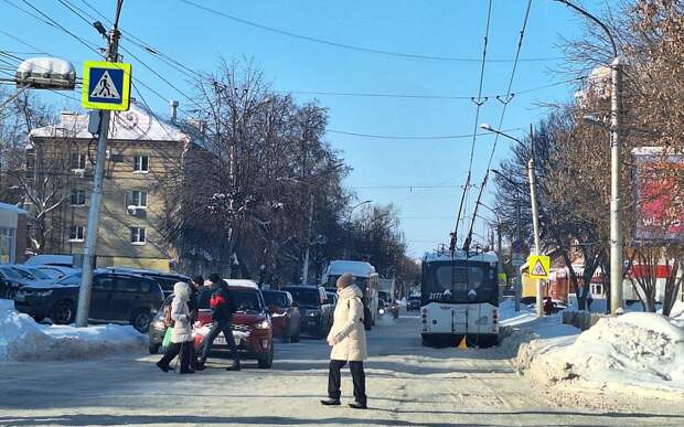 В Рязани встали троллейбусы на Грибоедова из-за аварии на сетях