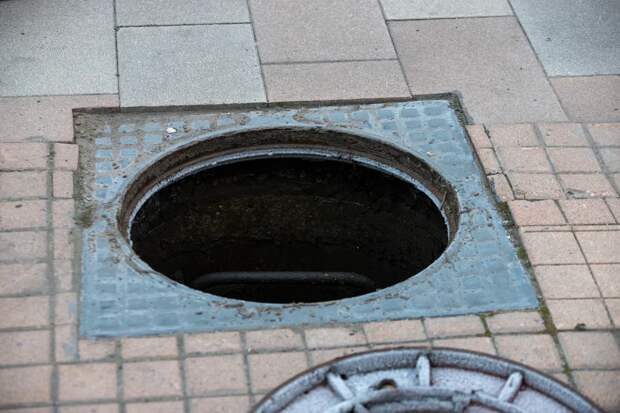 В Тульской области заработал чат-бот для сообщений об открытых люках