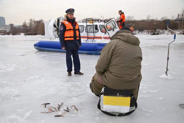 С начала года спасатели оказали помощь 30 пострадавшим на водоемах города