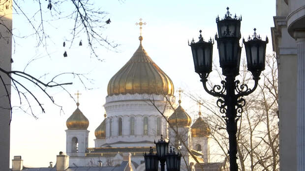 Священники раскрыли, что нужно делать со старыми иконами