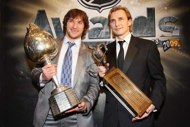 Федоров пригласил Овечкина посетить церемонию выведения своего номера в «Детройте»