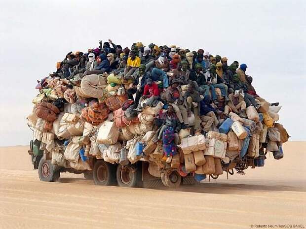 The-most-overloaded-vehicles-of-all-times.1__880