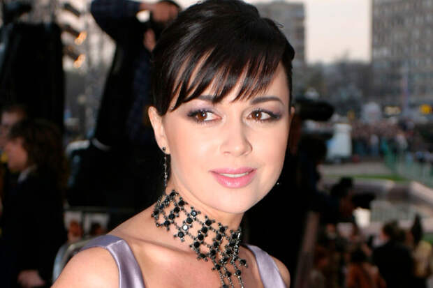 KP.RU: квартиры Анастасии Заворотнюк в Москве перешли ее старшим детям