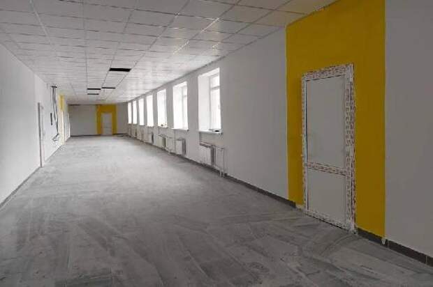 Родители оценили ход капремонта школы в посёлке Комсомолец