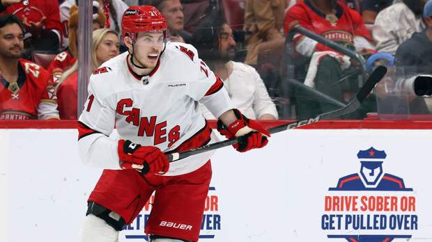 «Каролина» готова включить Никишина в сделку по обмену на суперзвезду