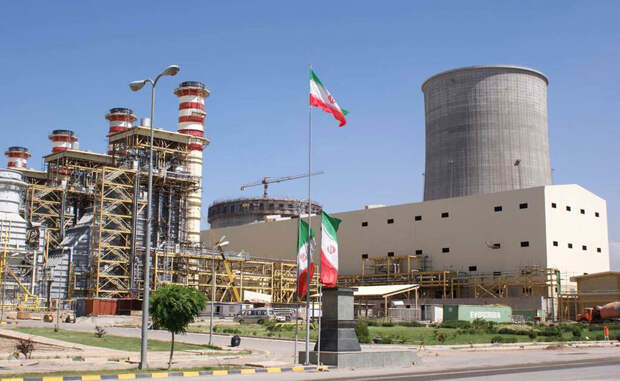 Bloomberg рассказал, почему США отложили удары по энергетике Ирана