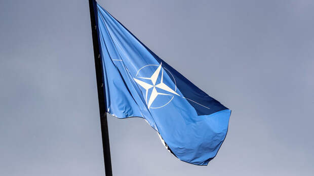 Euractiv: НАТО не придумало, как ещё раз пообещать Украине членство