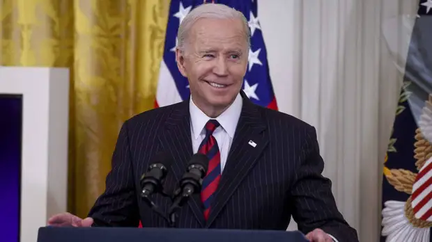 Переплюнул даже Картера: экс-министр США Перри рассказал о «великом фиаско Байдена»