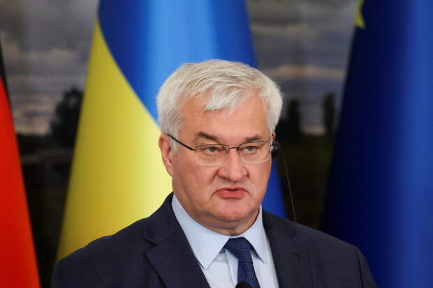 Глава МИД Украины нахамил Орбану после его слов о вступлении Киева в ЕС