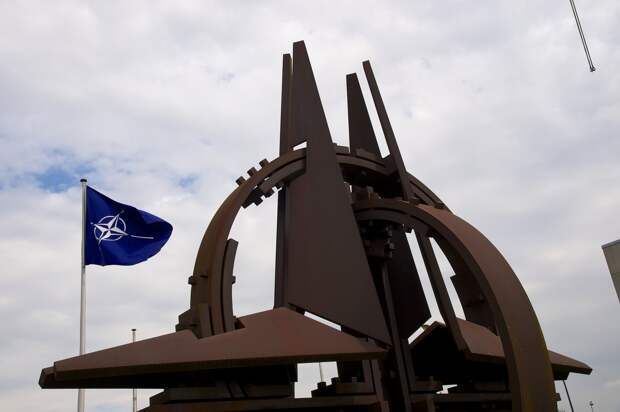 Уилкерсон: Стратегия Запада на Украине вызывает недовольство у офицеров НАТО