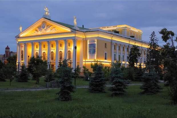 На фестивале «В честь Екатерины Максимовой» – Воронежский театр оперы и балета