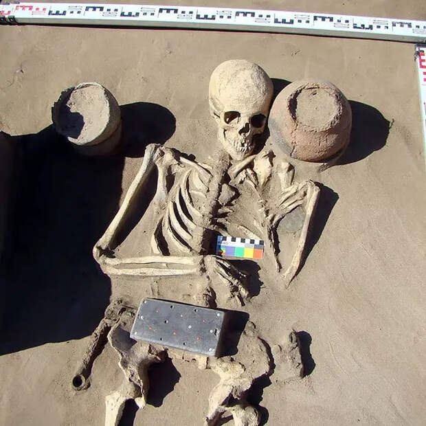 В захоронении возрастом 2100 лет археологи нашли «Наташу с айфоном»