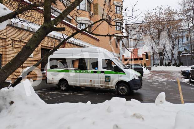 Судебные приставы передадут Лурье ключи от квартиры Долиной в Хамовниках 19 января